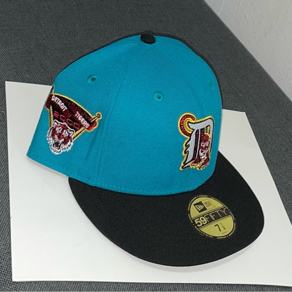 New Era Other - New Era Hat Club Detroit Tigers 2000 Fitted Cap Blue